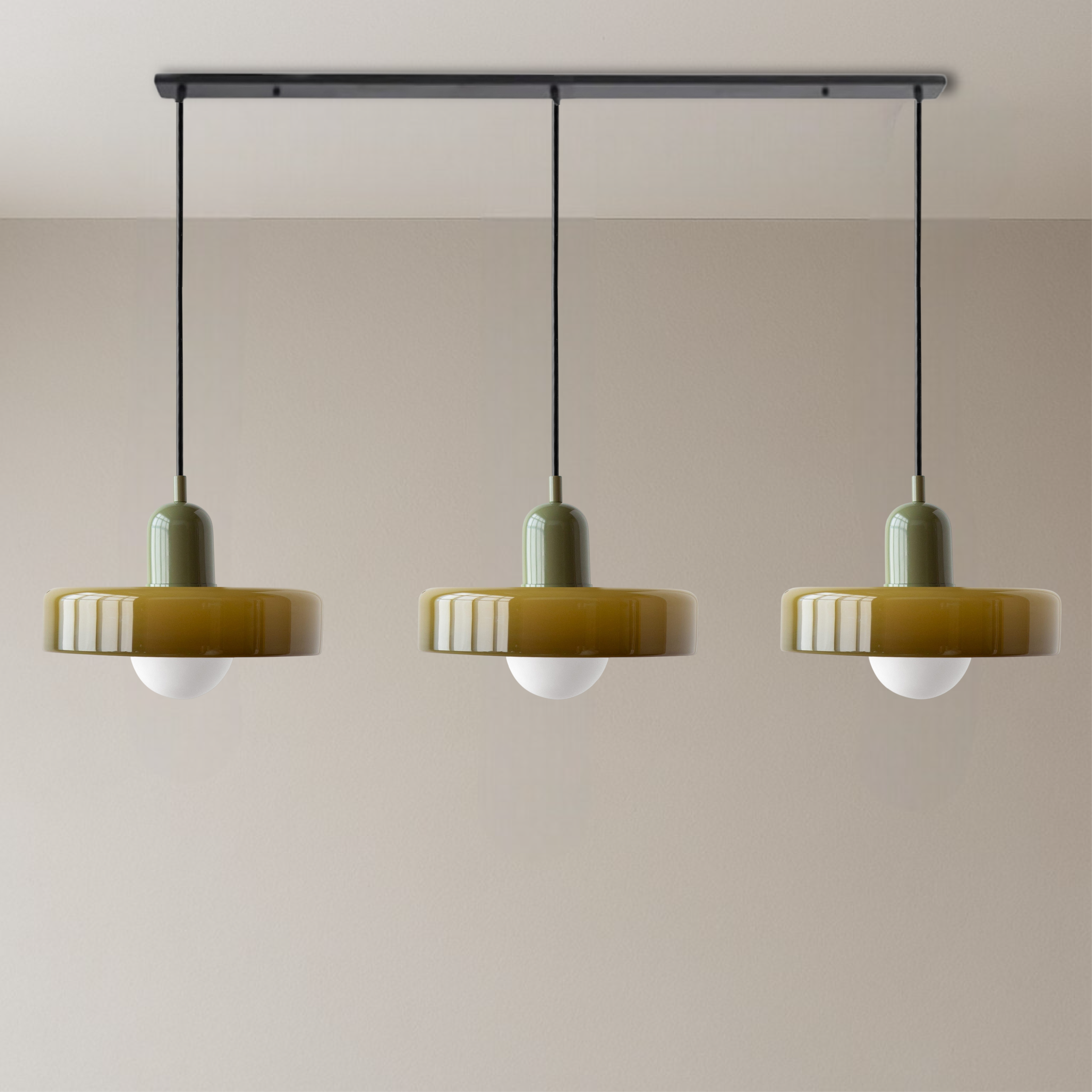 Suspension Bauhaus à 3 têtes en verre coloré