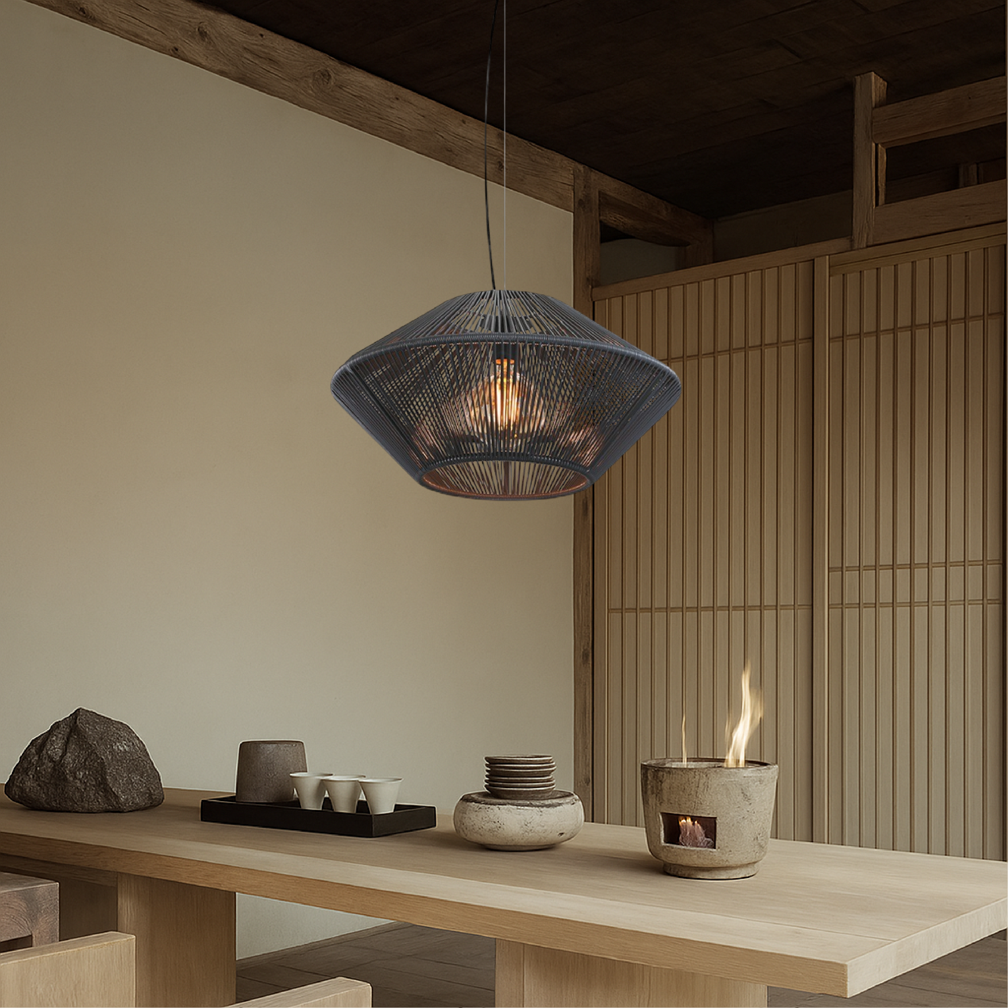Lampe suspendue tissée à la main