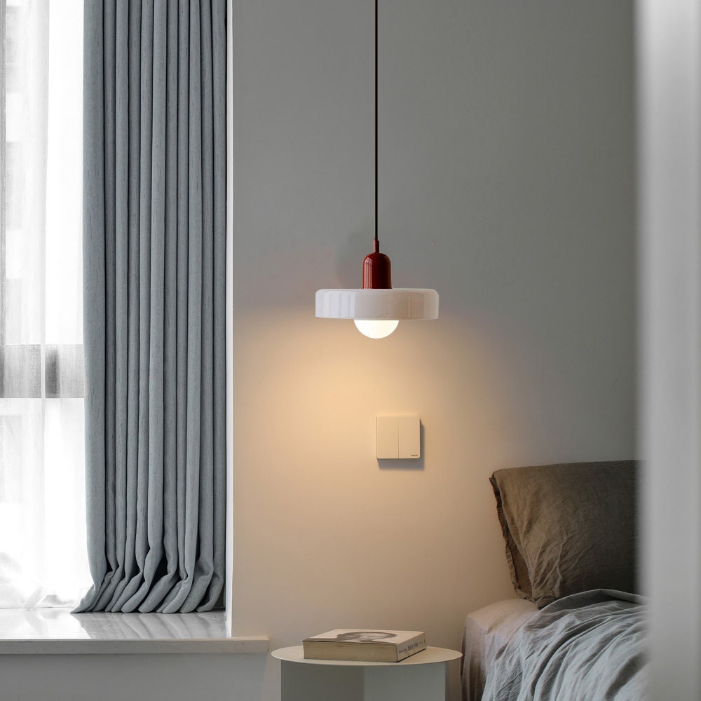 Lampe pendante Bauhaus en verre coloré