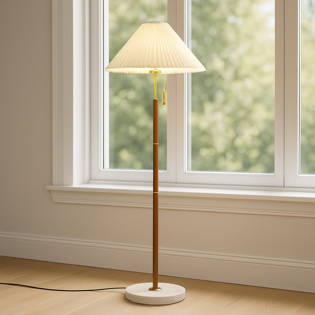 Lampadaire en bois vintage Yrus