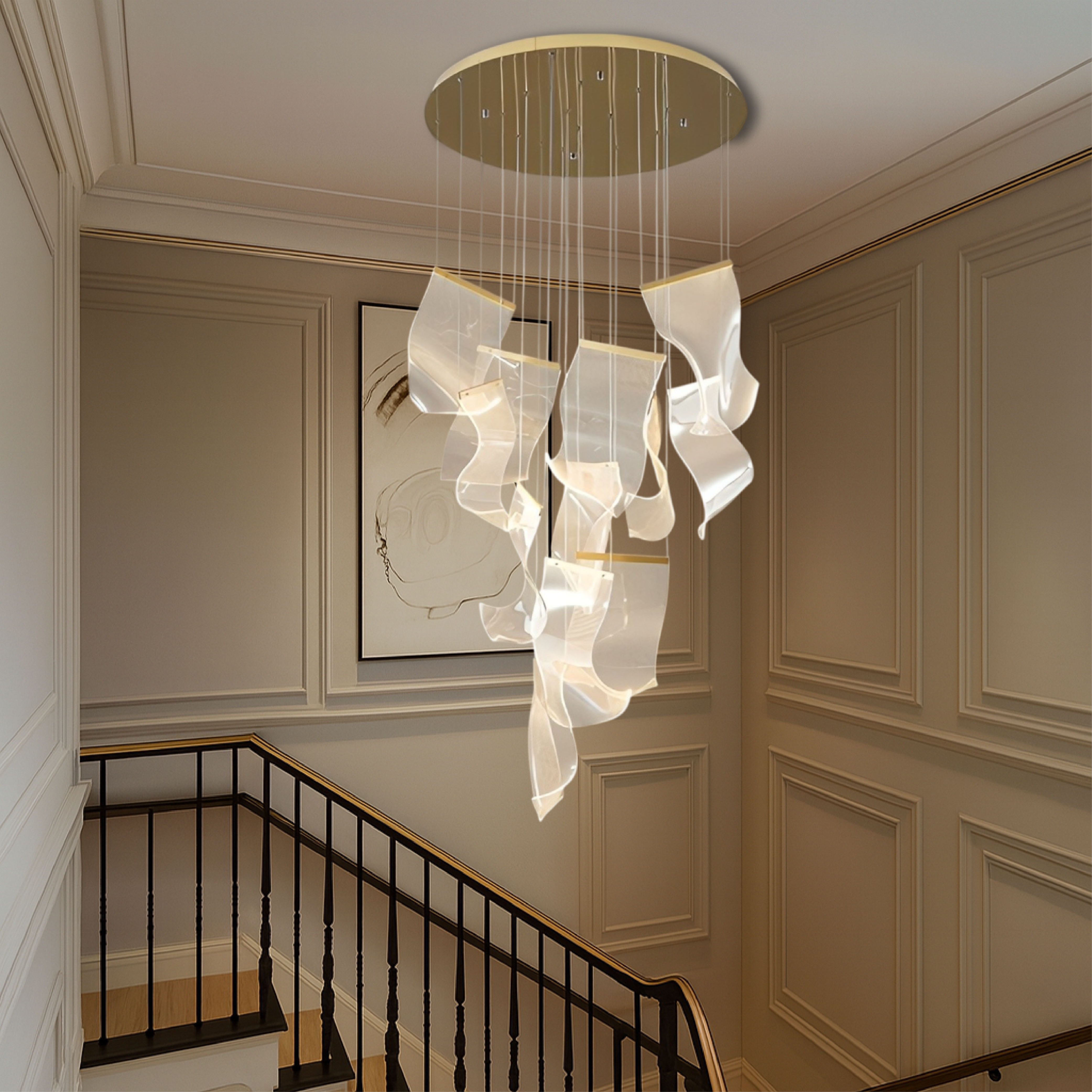 Lustre d'escalier en acrylique doré