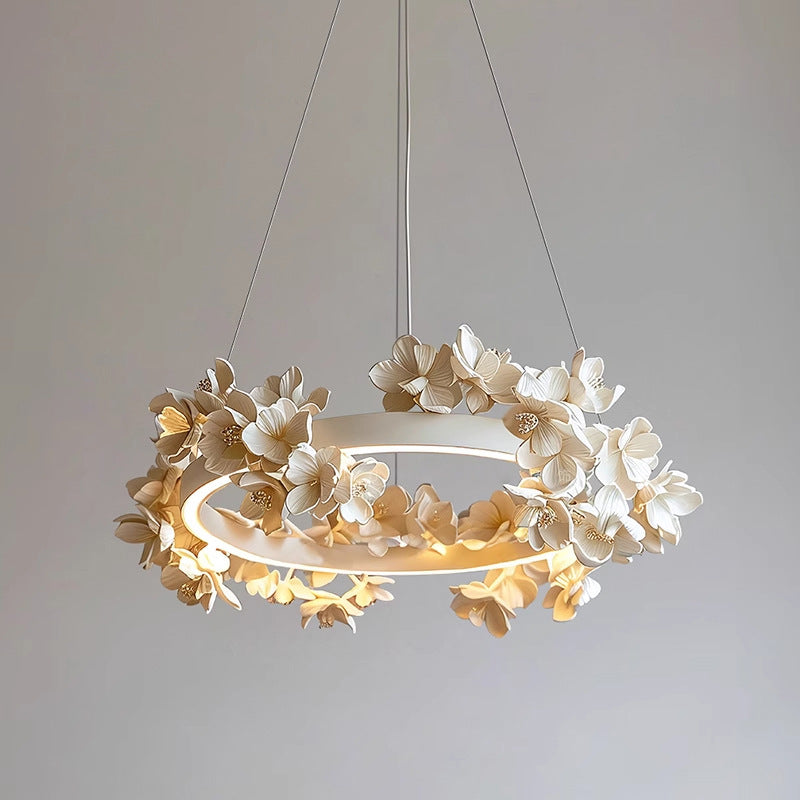 Lustre à fleurs en céramique