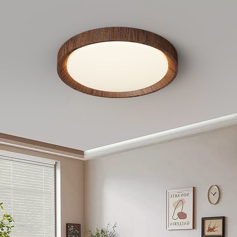 Plafonnier en bois foncé