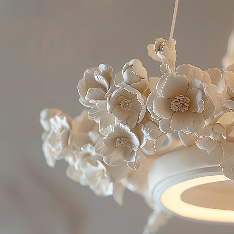 Lustre à fleurs en céramique