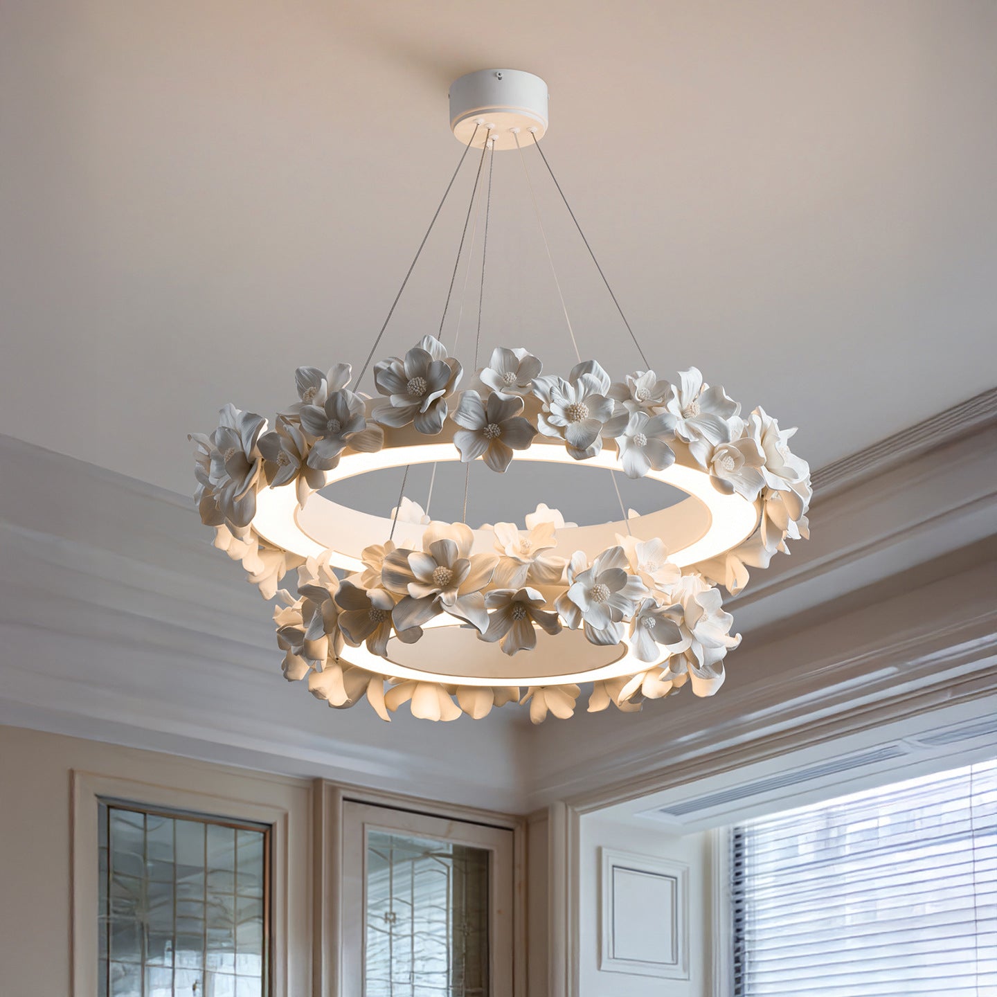 Lustre à fleurs en céramique