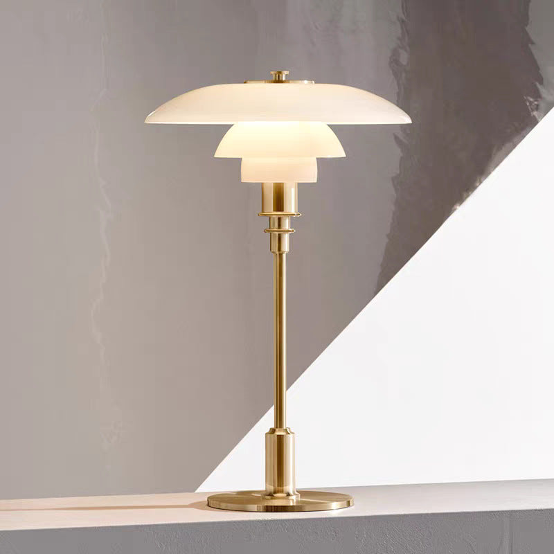 Lampe à poser de designer danois