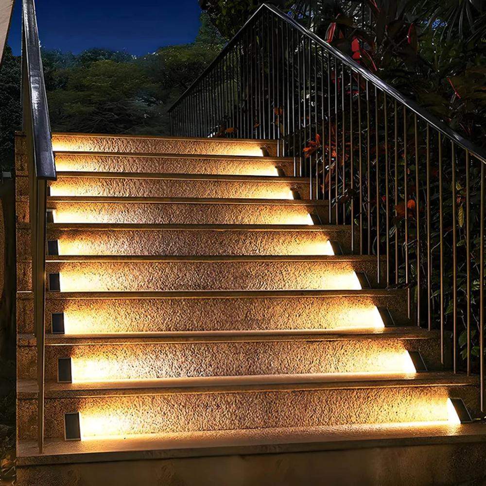 Lampes solaires pour escaliers extérieurs