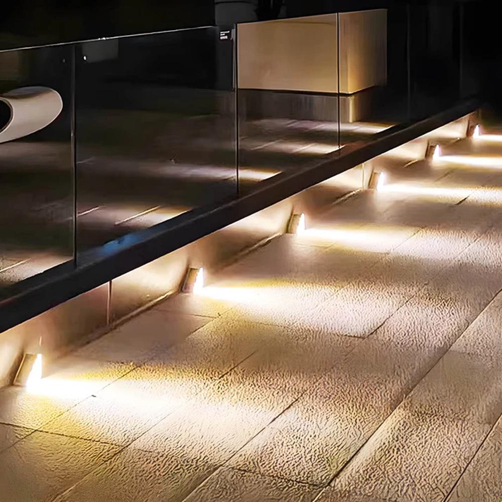 Lampes solaires pour escaliers extérieurs