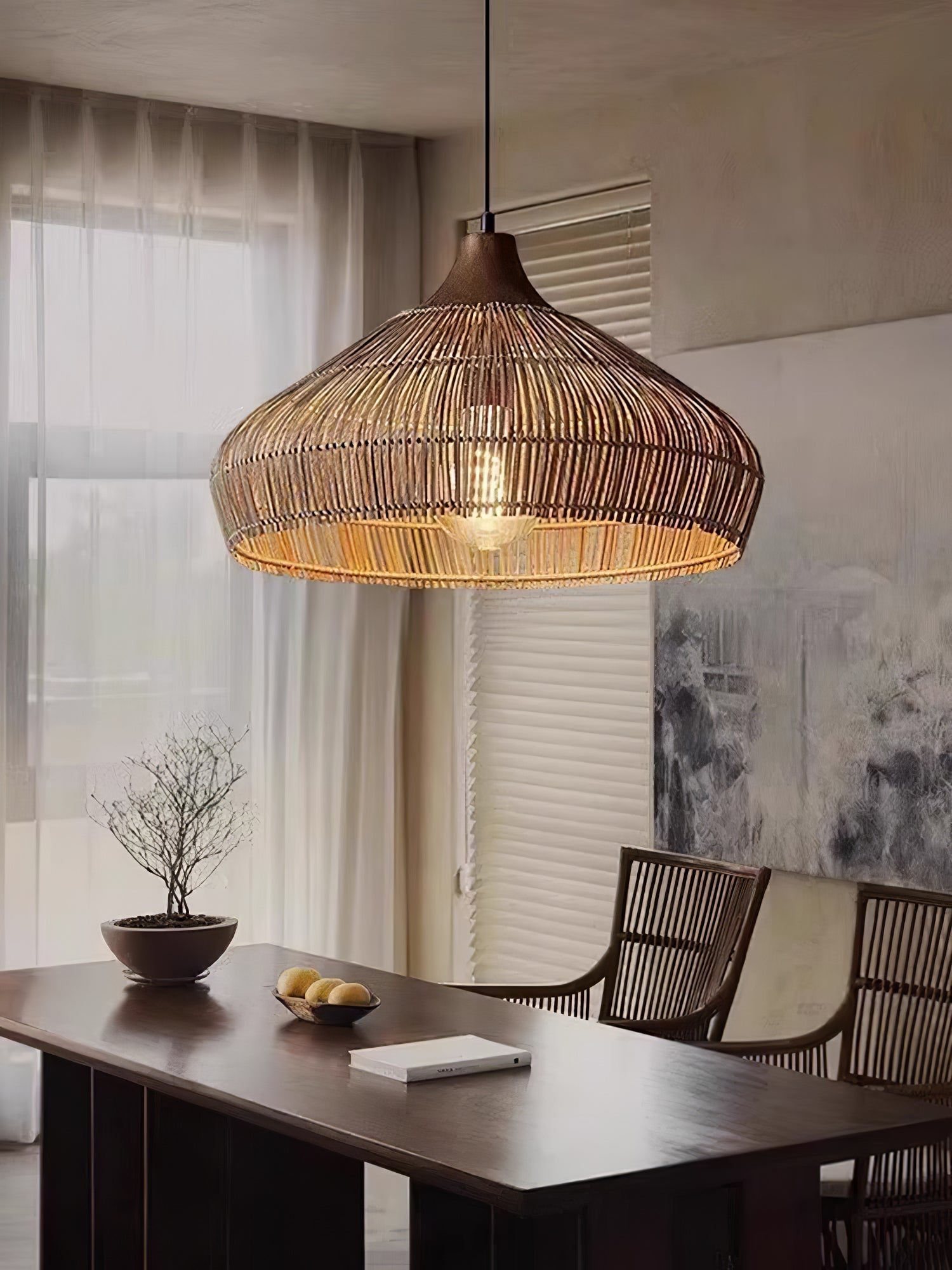 Lampe suspendue en osier et rotin