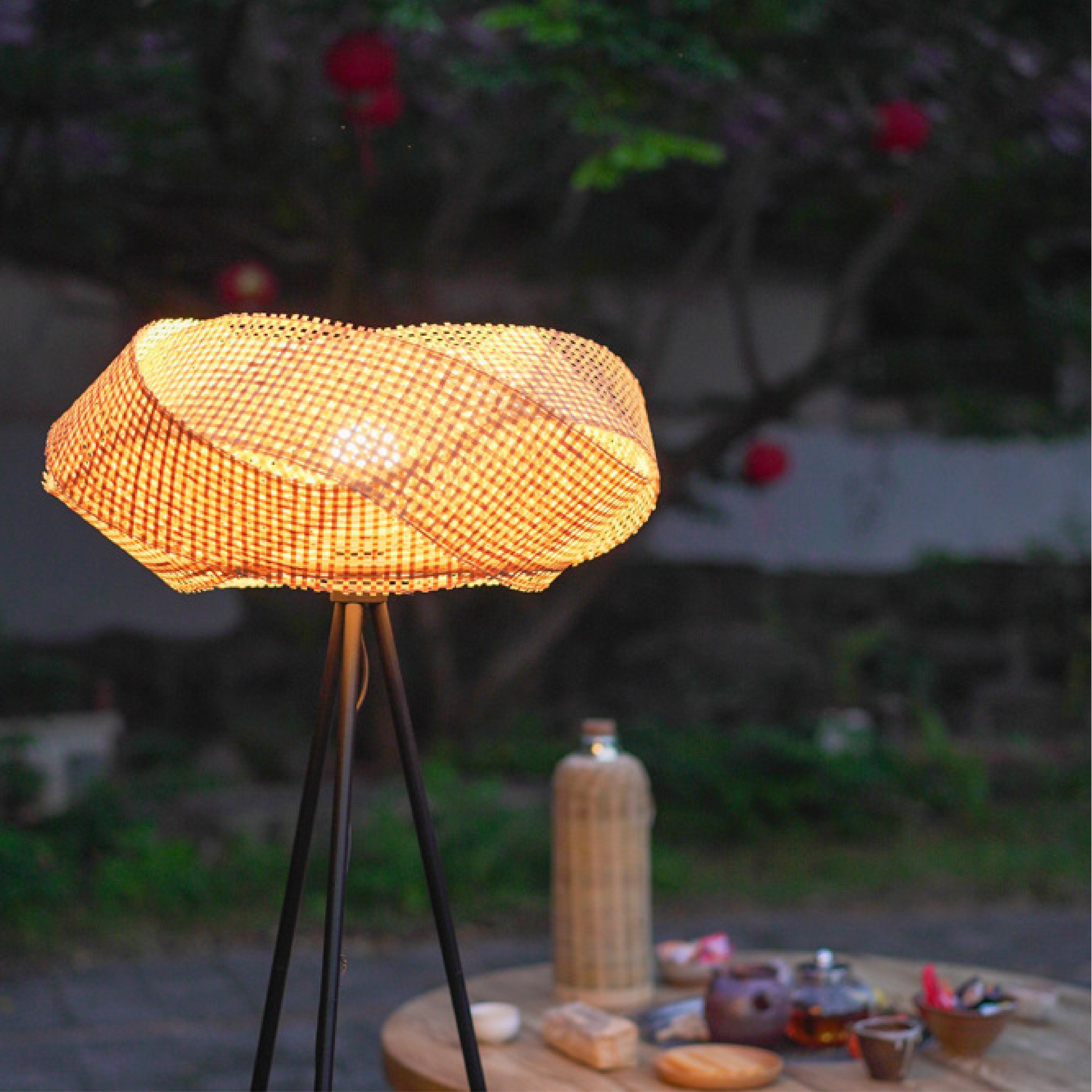 Lampe de sol en bambou