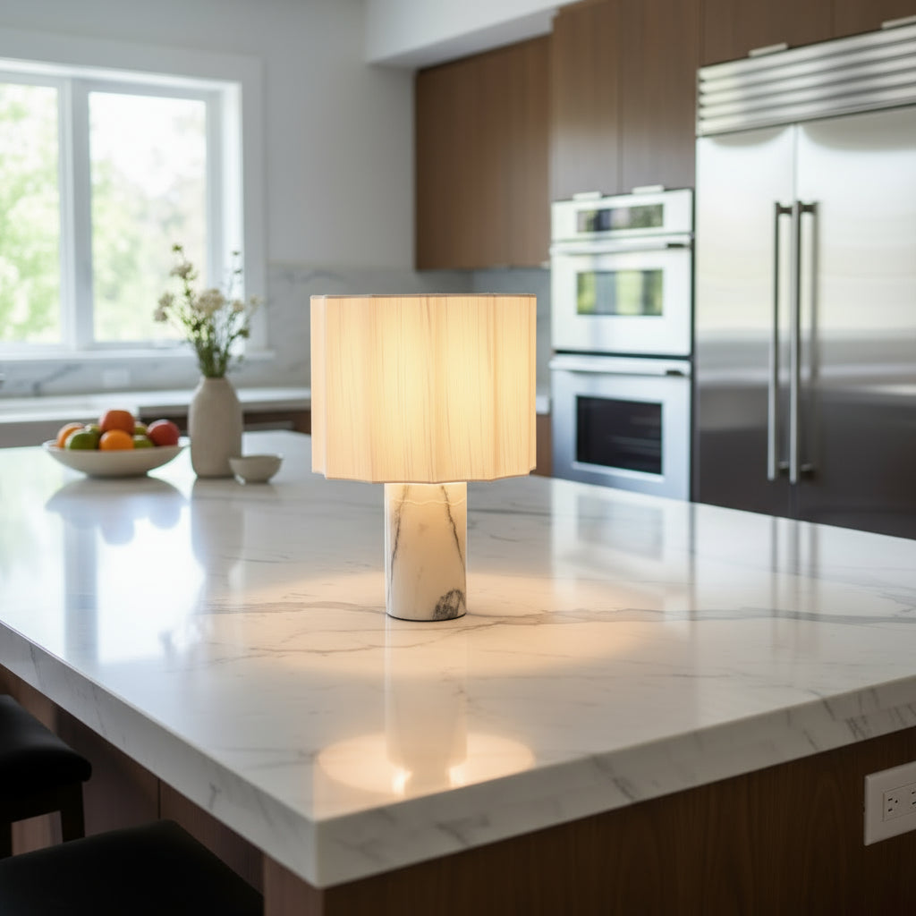 Lampe à poser en marbre Mirna