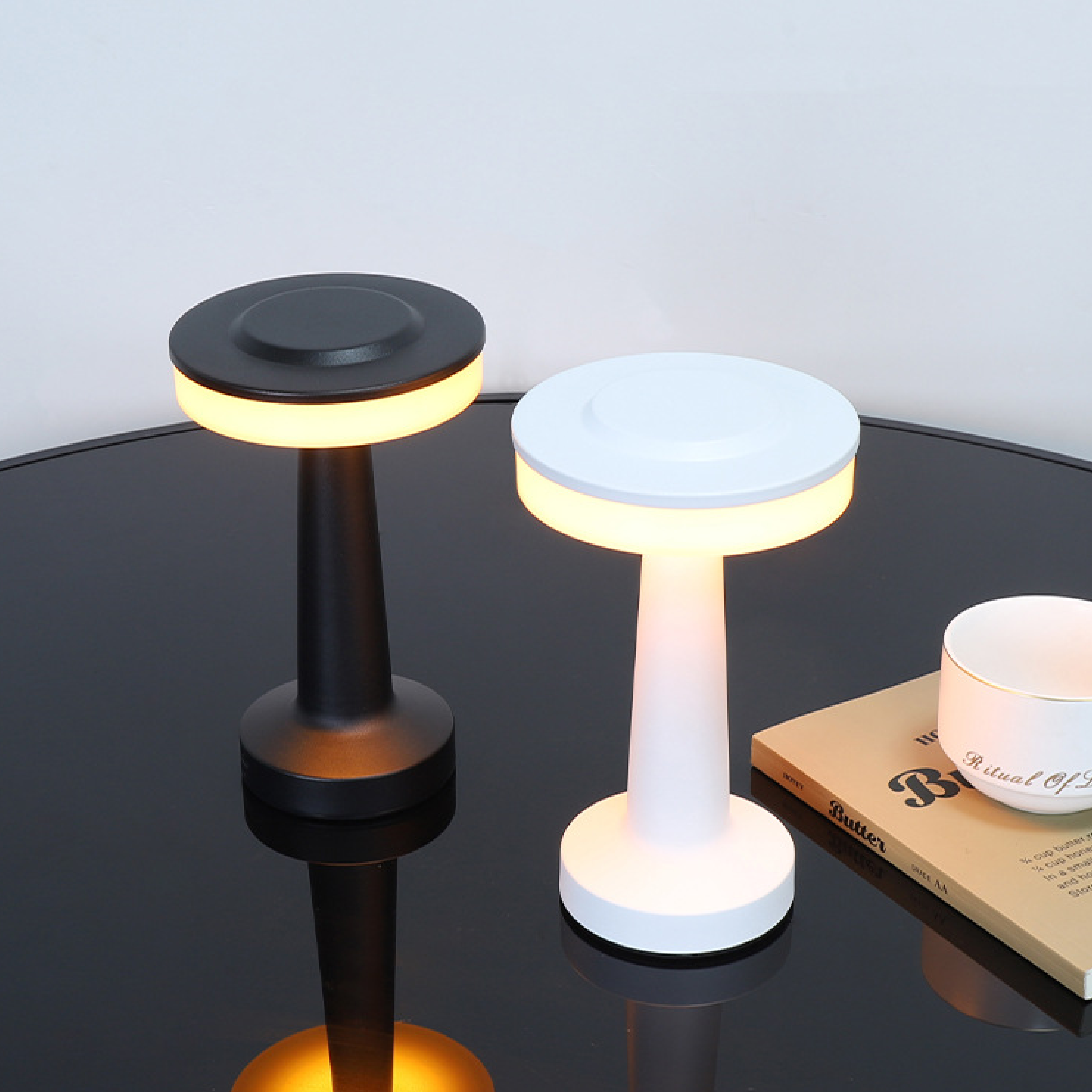 Lampe à poser en métal Birdona's