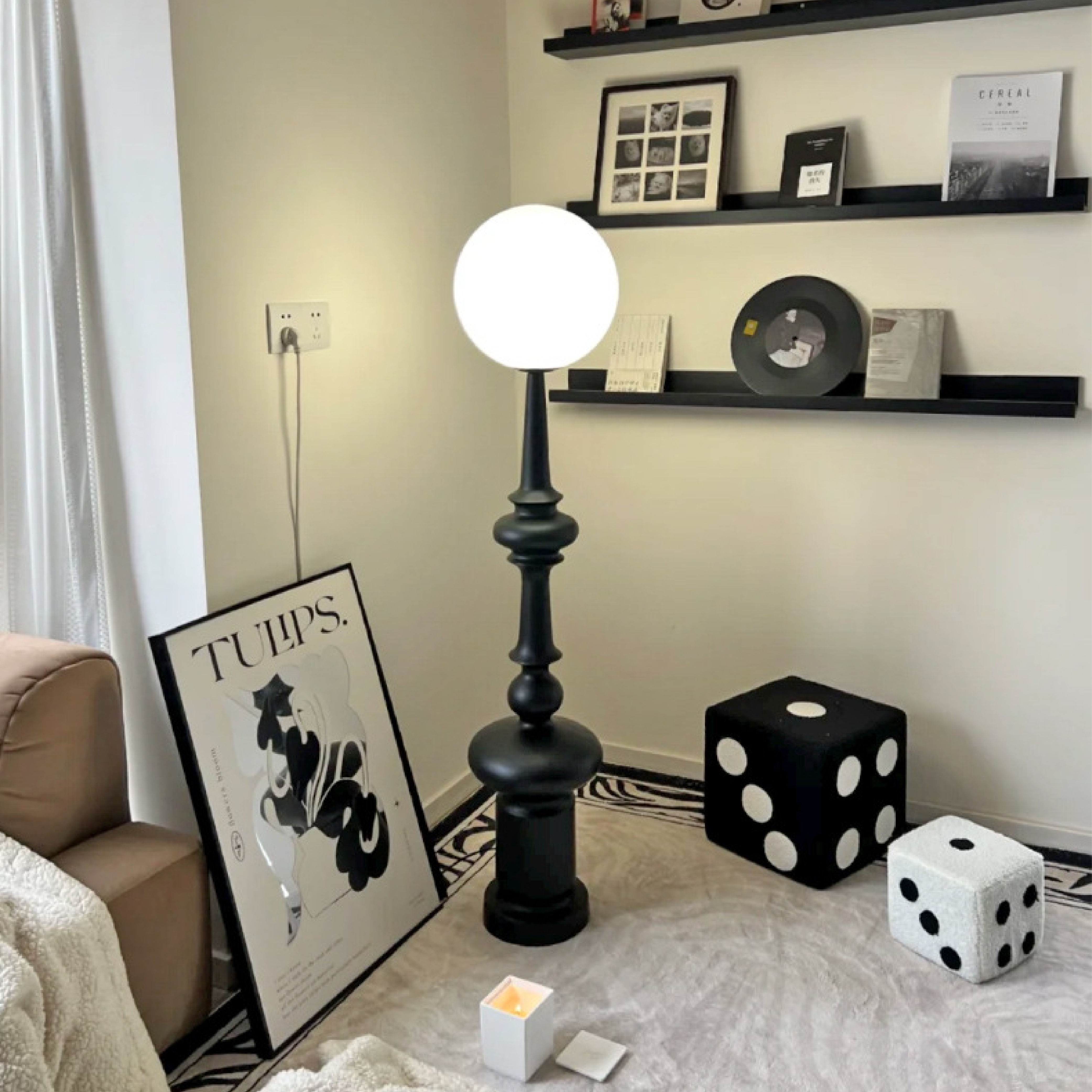 Lampadaire Bauhaus noir